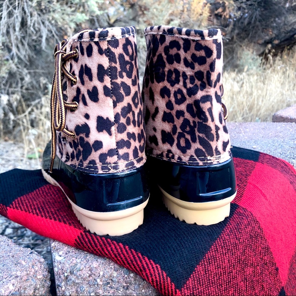 Leopard Rain Boot with Flannel Lining & Laces - Picture 11 of 13